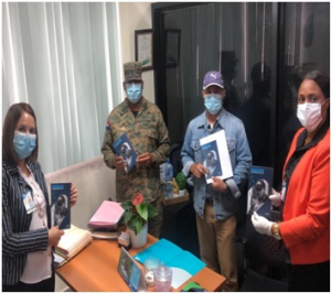 El director de hospital “Dr. Vinicio Calventi” recibe Guía Actuación de Seguridad Física