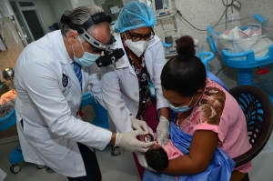 Hospital Calventi inicia programa para prematuros sobre Evaluación  de Retinopatía