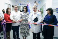 Primera dama y SNS inauguran Unidad Integral para Adolescentes e inician operaciones de Unidad Materno Infantil en Hospital Vinicio Calventi